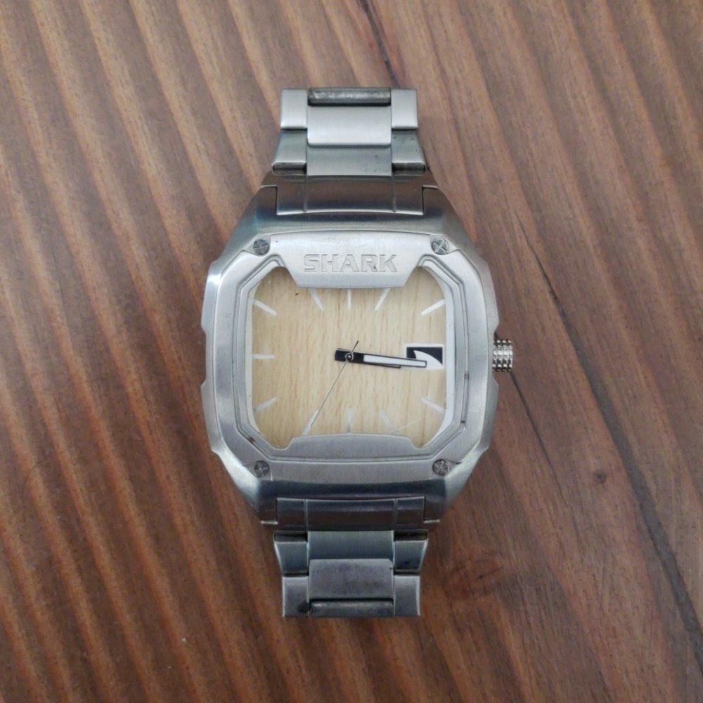 Mens Shark Watch
